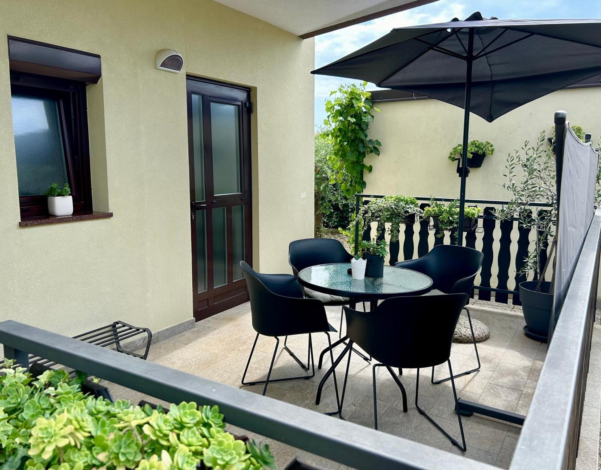 Apartments Sara Novigrad Istria Exterior foto